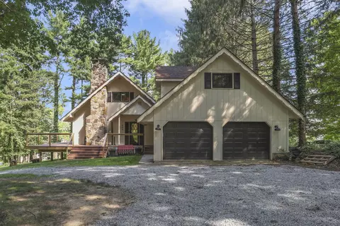 406 Crabapple Dr, Howard, OH 43028