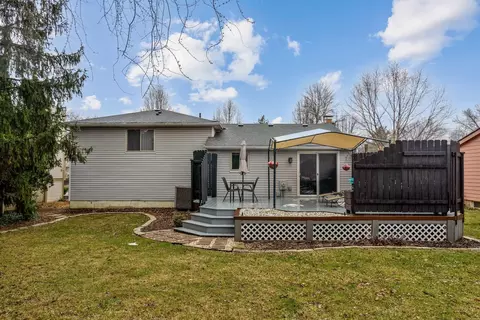 Exterior - 3143 Brampton St, Dublin, OH 43017 photo 4 of 12