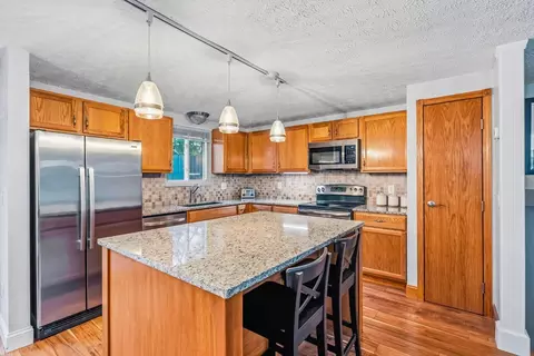 Kitchen - 3143 Brampton St, Dublin, OH 43017 photo 2 of 3