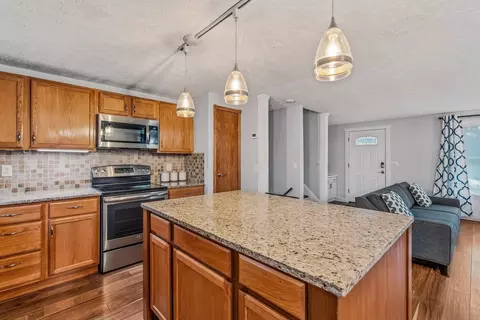 Kitchen - 3143 Brampton St, Dublin, OH 43017 photo 1 of 3