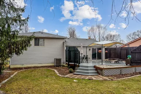 Exterior - 3143 Brampton St, Dublin, OH 43017 photo 5 of 12