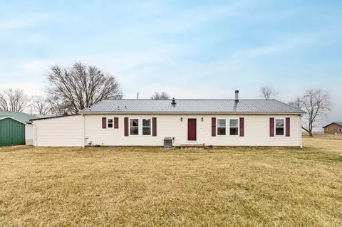 14690 West St, Mount Sterling, OH 43143