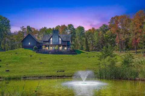 16740 Skinner Rd, Logan, OH 43138