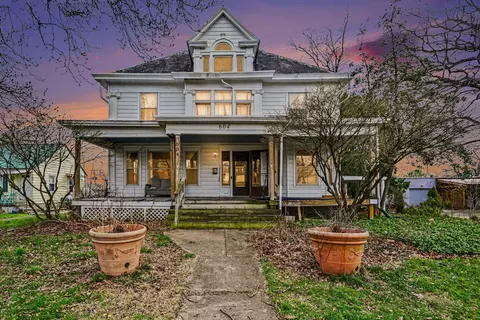 604 E Gambier St, Mount Vernon, OH 43050