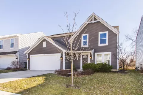 7541 Twisted Bark Dr, Canal Winchester, OH 43110