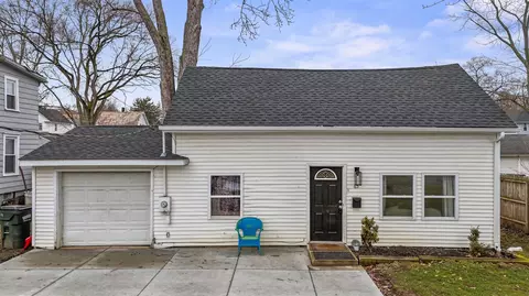 65 N Seneca St, Rittman, OH 44270