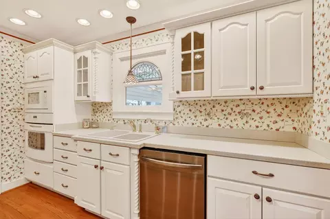 Kitchen - 121 N David Ave, Jackson, OH 45640 photo 2 of 4