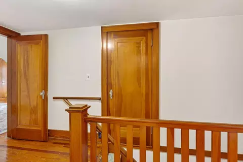 Entry Way - 121 N David Ave, Jackson, OH 45640 photo 4 of 6