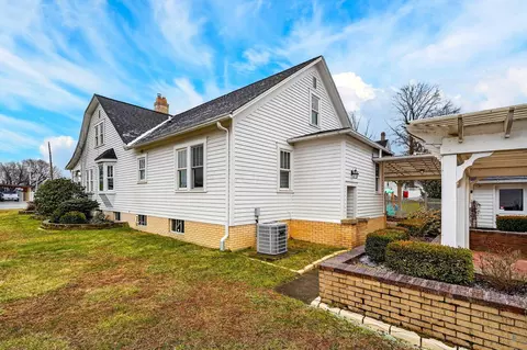 Exterior - 121 N David Ave, Jackson, OH 45640 photo 3 of 10