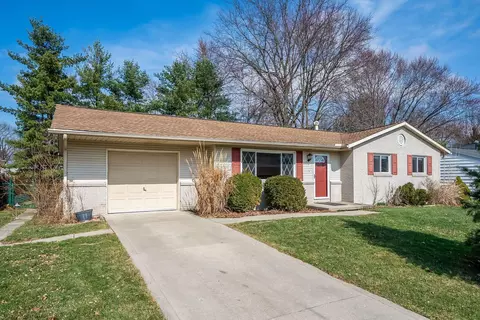 78 Hayes Dr, Delaware, OH 43015