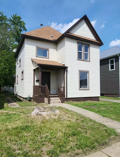 494 E Main St, Newark, OH 43055
