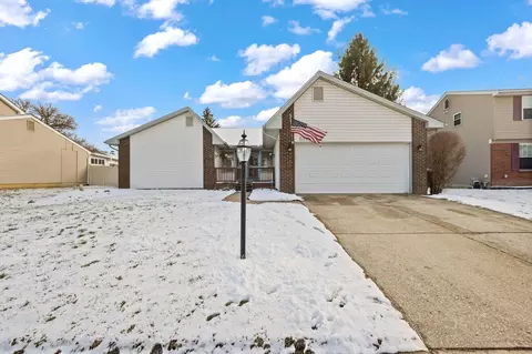 5711 Greendale Dr, Galloway, OH 43119