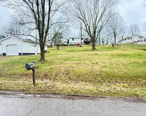 216 Summit Rd, Thornville, OH 43076