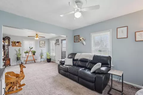 Entry Way - 134 Fairview Blvd, Circleville, OH 43113 photo 1 of 3