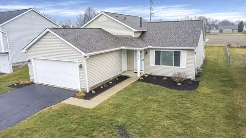 570 Carriage Dr, Plain City, OH 43064