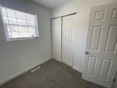 Bedroom - 7 Maple St, Delaware, OH 43015 photo 2 of 3