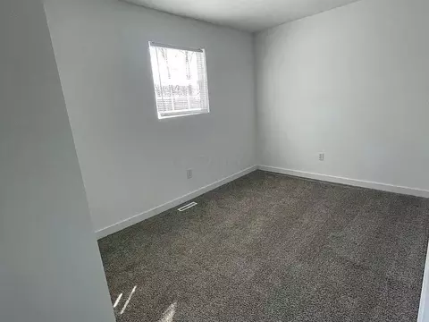 Bedroom - 7 Maple St, Delaware, OH 43015 photo 3 of 3