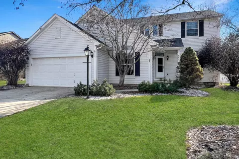 559 Cherry Hill Dr, Pickerington, OH 43147