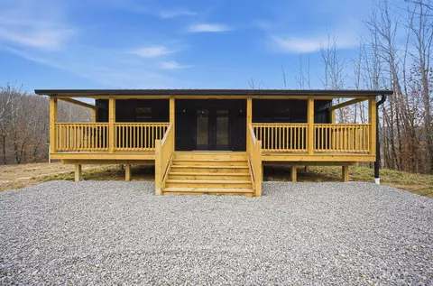 33341 Flat Run Rd, Mcarthur, OH 45651