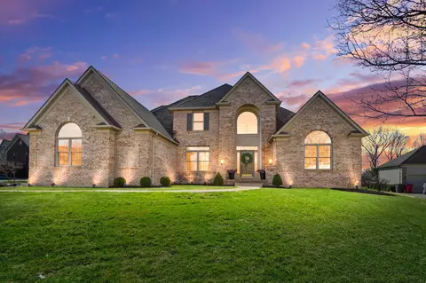 8591 Springflower Dr, Pickerington, OH 43147