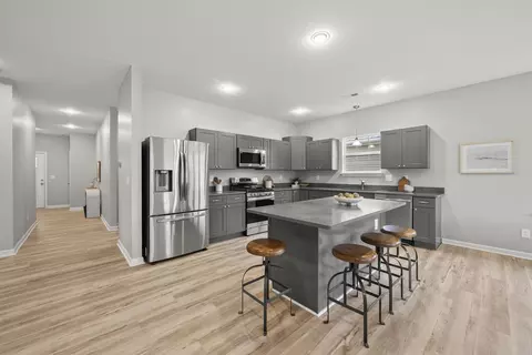 Kitchen - 161 E Postal Ave, Newark, OH 43055 photo 1 of 5