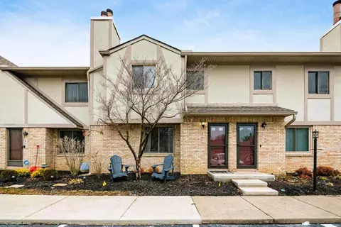 1946 Rockdale Dr #57, Columbus, OH 43229