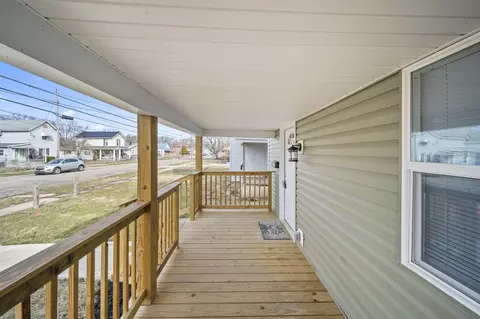 Exterior - 414 Thompson St, Marion, OH 43302 photo 5 of 23