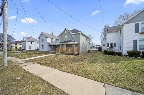 Exterior - 414 Thompson St, Marion, OH 43302 photo 2 of 23