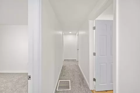 Entry Way - 414 Thompson St, Marion, OH 43302 photo 9 of 11