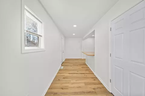 Entry Way - 414 Thompson St, Marion, OH 43302 photo 6 of 11