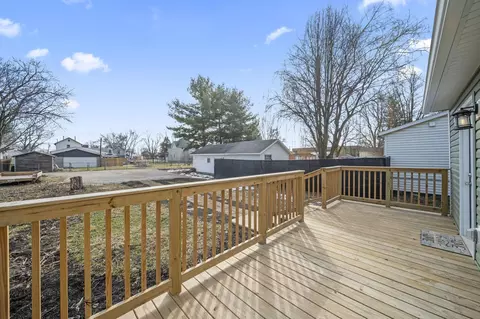 Exterior - 414 Thompson St, Marion, OH 43302 photo 11 of 23