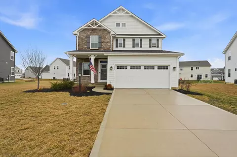 207 Haughton Ln, Lewis Center, OH 43035