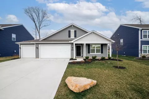 11 Sawmill Dr, Ashville, OH 43103