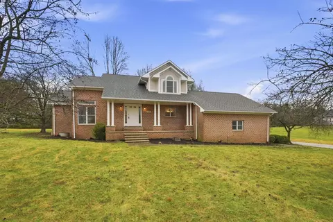 22510 Dogwood Ln, Circleville, OH 43113