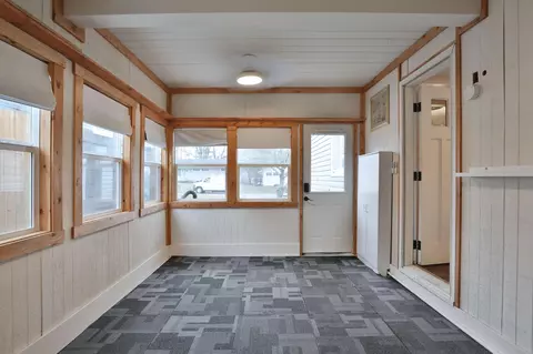 Entry Way - 268 E Stafford Ave, Worthington, OH 43085 photo 2 of 4