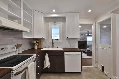 Kitchen - 268 E Stafford Ave, Worthington, OH 43085 photo 4 of 4