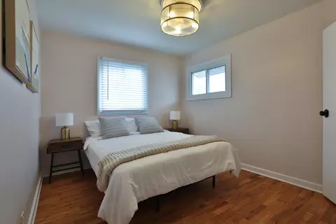 Bedroom - 268 E Stafford Ave, Worthington, OH 43085 photo 4 of 5