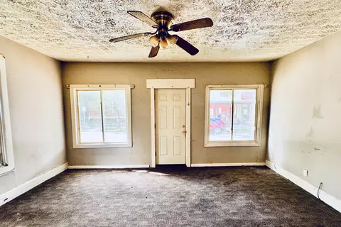 Living - 211 E Central Ave, Delaware, OH 43015 photo 2 of 2