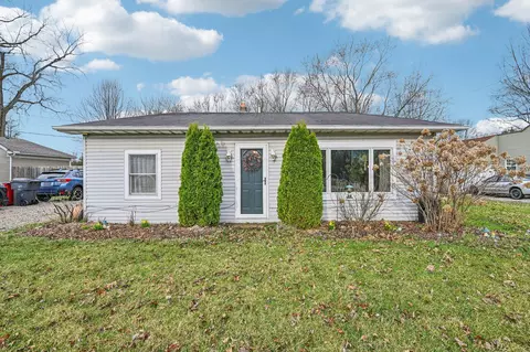 6136 Mink St SW, Pataskala, OH 43062