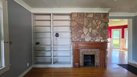 Living - 530 N Main St, Ada, OH 45810 photo 1 of 3
