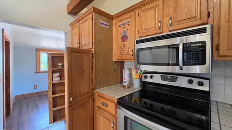 Entry Way - 530 N Main St, Ada, OH 45810 photo 1 of 1