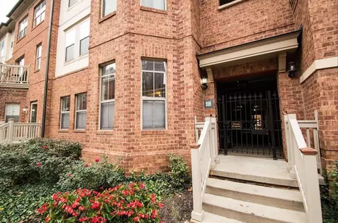 50 W Russell St, Columbus, OH 43215