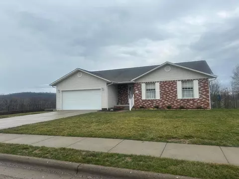 846 Elizabeth Ave, Logan, OH 43138