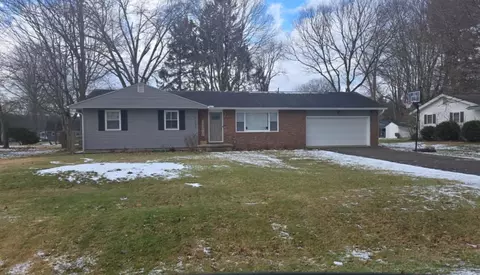 1397 Bristol Downs Rd, Newark, OH 43055