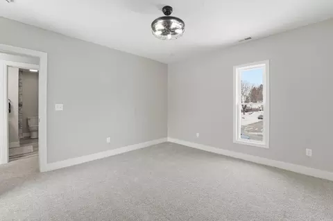 Bedroom - 414 E Walnut St, Lancaster, OH 43130 photo 3 of 5