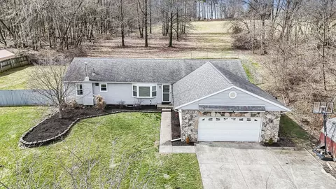 611 S 2nd St, Newark, OH 43055