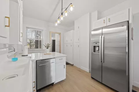 Kitchen - 23 E Maynard Ave, Columbus, OH 43202 photo 2 of 3