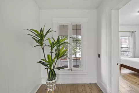 Entry Way - 23 E Maynard Ave, Columbus, OH 43202 photo 6 of 6