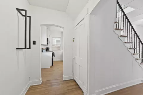 Entry Way - 23 E Maynard Ave, Columbus, OH 43202 photo 2 of 6