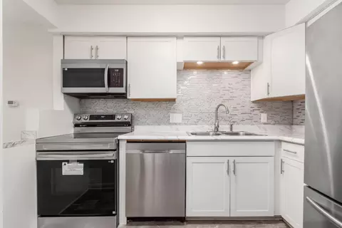 413 Shell Ct E, Columbus, OH 43213